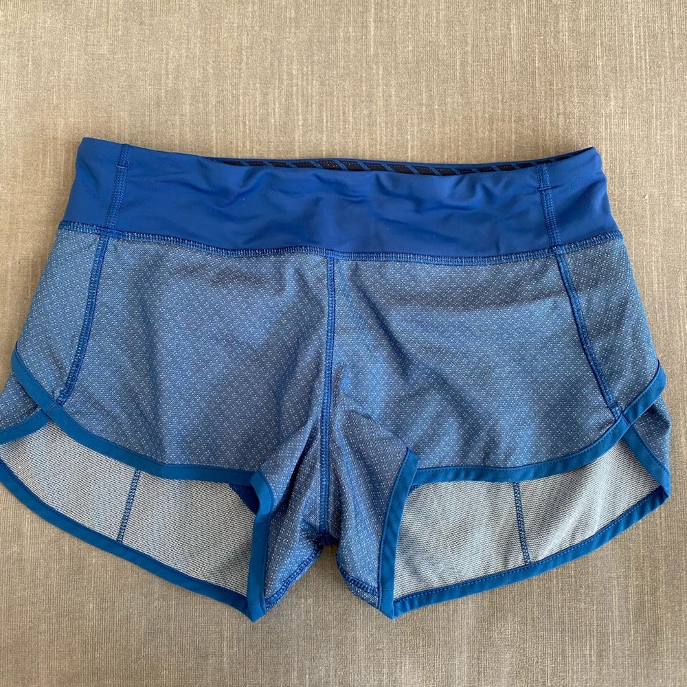 LULULEMON SPEED SHORTS. SIZE 4.